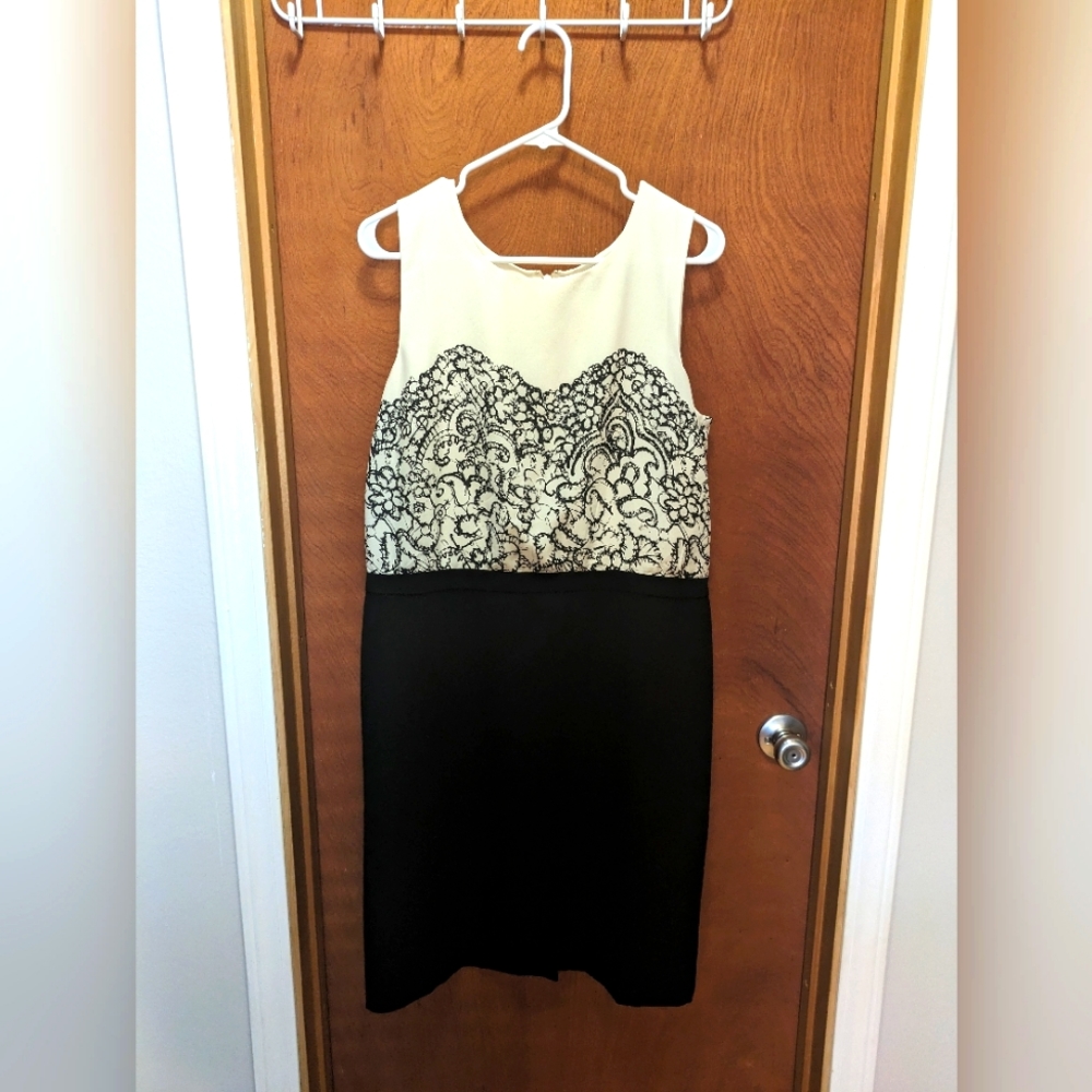 Ann Taylor Loft Black/White Sleeveless Dress